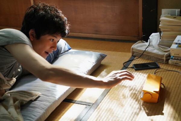 [1초 앞, 1초 뒤 스틸 컷]