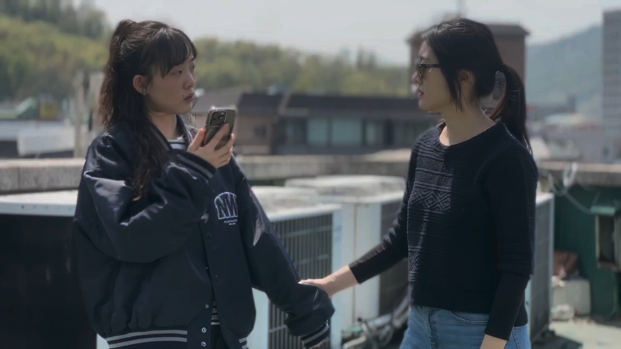 [블로킹 및 리허설 진행 중인 박혜원 배우와 공해영 배우]