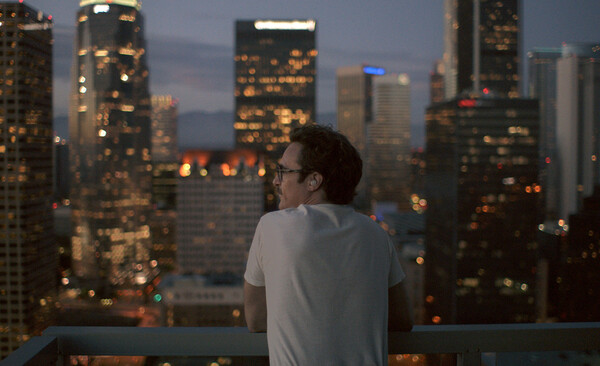 [그녀 스틸 컷, 사진 = 더쿱디스트리뷰션]