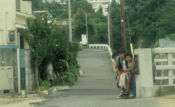 [여름정원 스틸 컷, 사진 = 에이유앤씨]