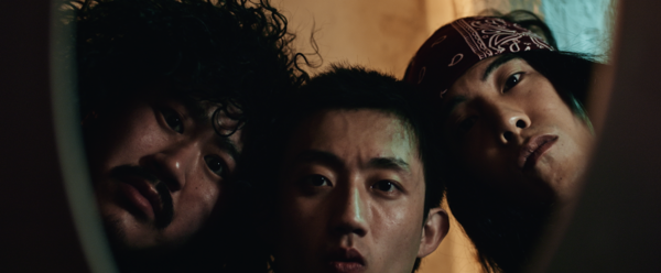 ['블랙홀을 여행하는 메탈밴드를 위한 안내서' 스틸 컷, 사진 = 씨엠닉스]