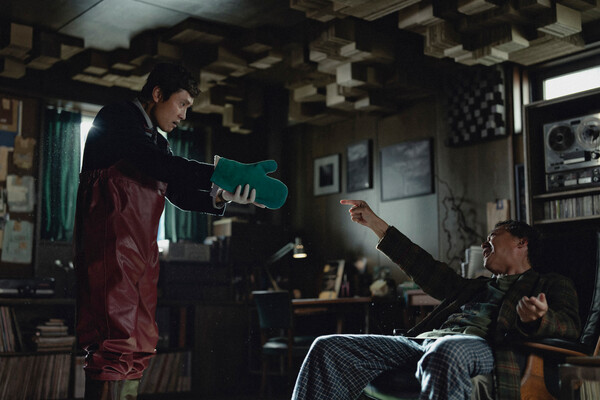 ['어쩔수가없다' 스틸 컷, 사진 = CJ ENM]