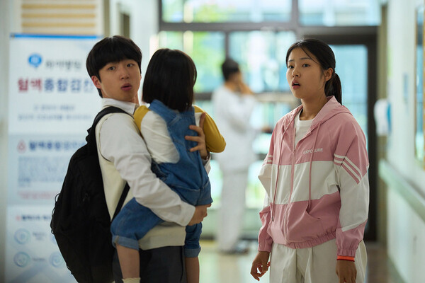 ['세계의 주인' 스틸 컷, 사진 = 바른손이앤에이]